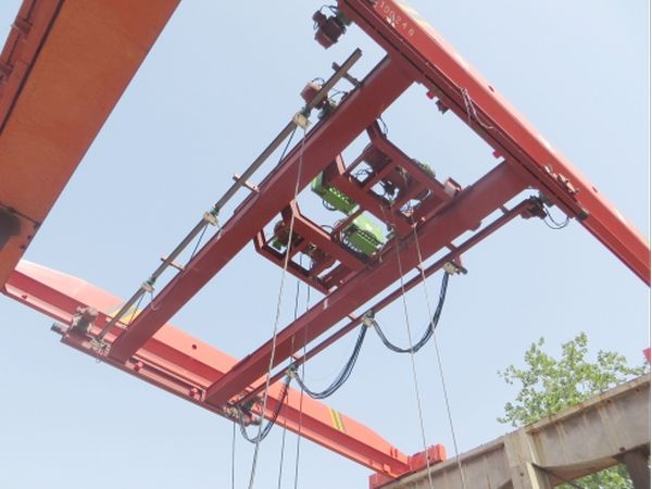 LHB防爆電動(dòng)葫蘆雙梁橋式起重機1